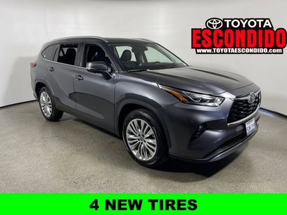 Used 2023 Toyota Highlander Platinum