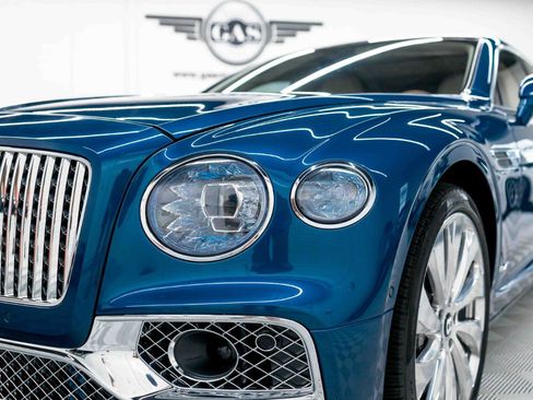 Used 2022 Bentley Flying Spur W12 AWD/4WD image 12