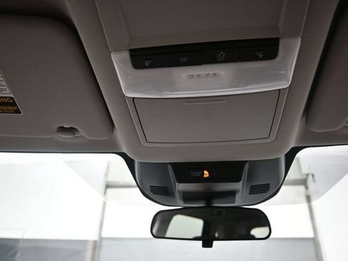 Used 2024 Nissan Rogue S AWD/4WD image 6