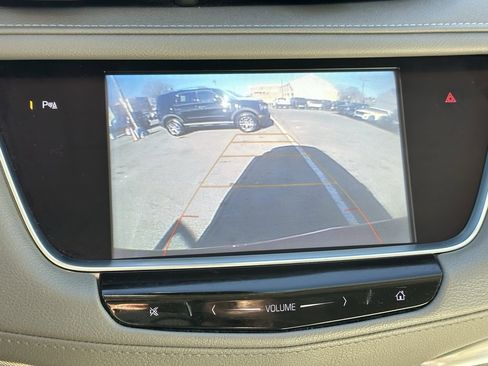 Used 2018 Cadillac XT5 Premium Luxury w/ LPO, Wheel Lock Package image 5