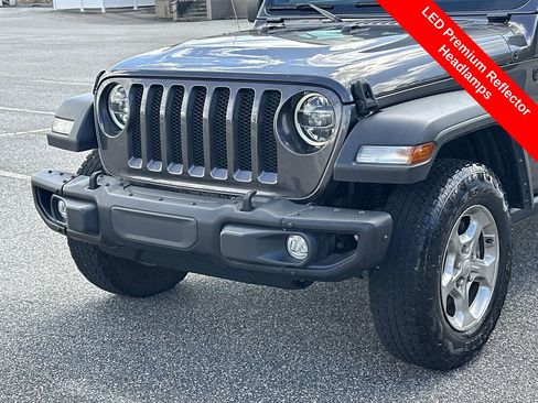 Used 2021 Jeep Wrangler Unlimited Freedom Edition image 31