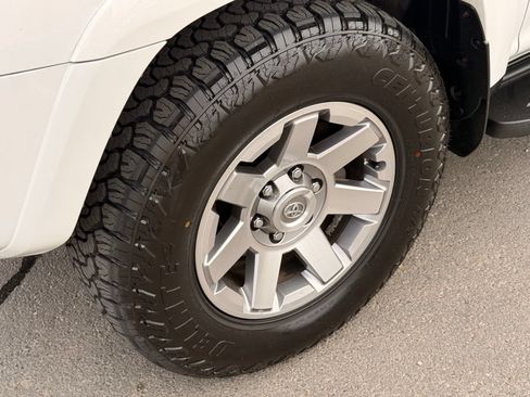 Used 2016 Toyota 4Runner Trail AWD/4WD image 14