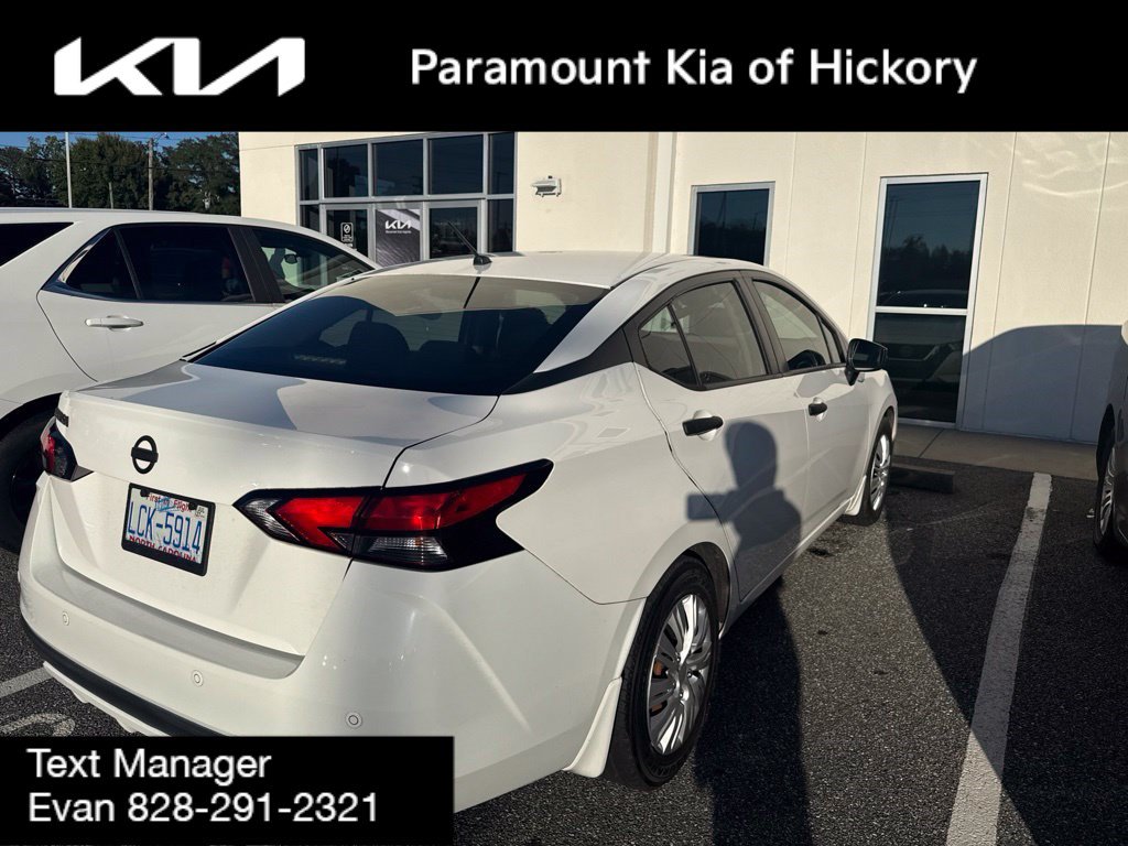 Used 2020 Nissan Versa S FWD image 13