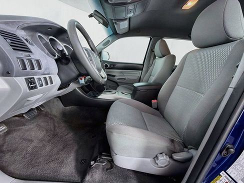Used 2015 Toyota Tacoma PreRunner w/ SR5 Package RWD image 12