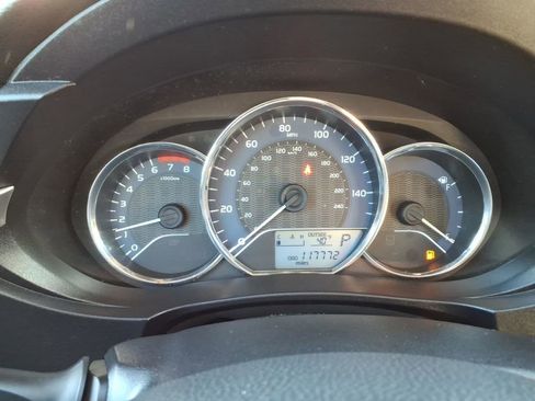 Used 2014 Toyota Corolla LE image 10