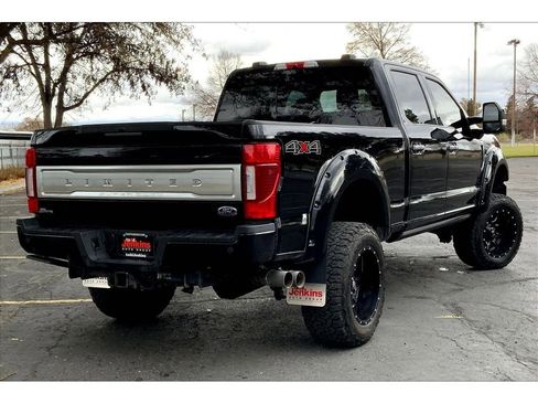 Used 2022 Ford F350 Limited image 15