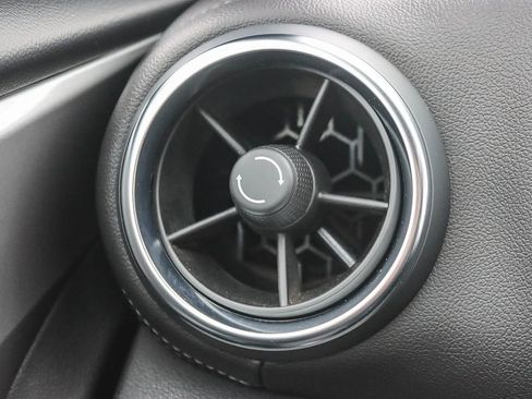 Used 2021 Chevrolet Blazer LT image 48