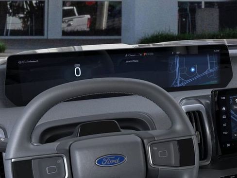 New 2026 Ford Expedition Active image 13