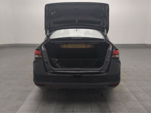 Used 2025 Nissan Versa S w/ Trunk Package image 29