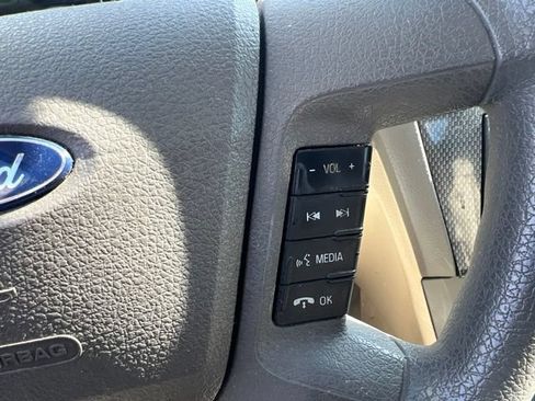 Used 2009 Ford Fusion SE FWD image 21