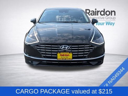 Used 2022 Hyundai Sonata Limited w/ Cargo Package FWD image 2
