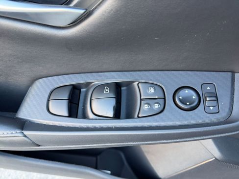 Used 2025 Nissan Sentra SV image 20