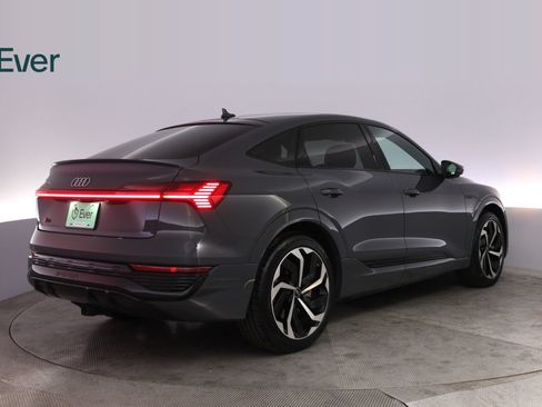 Used 2024 Audi Q8 e-tron Premium Plus w/ Premium Plus Package AWD/4WD image 3