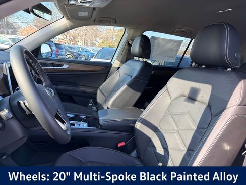 New 2026 Volkswagen Atlas SE image 9