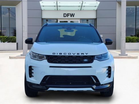 Certified 2025 Land Rover Discovery Sport Dynamic SE image 2