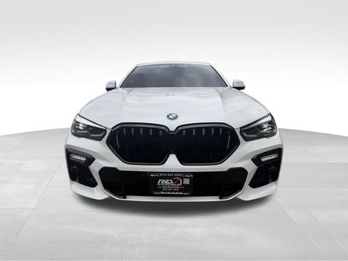 Used 2021 BMW X6 xDrive40i w/ M Sport Package AWD/4WD image 11