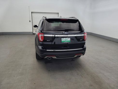 Used 2018 Ford Explorer XLT w/ Equipment Group 202A AWD/4WD image 6