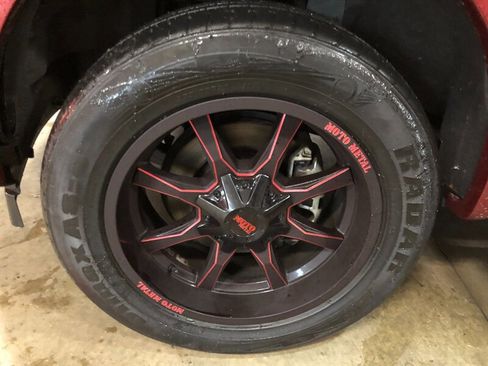 Used 2017 Ford F150 XLT w/ Equipment Group 302A Luxury image 25