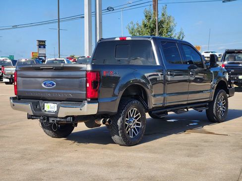 Used 2019 Ford F250 Lariat w/ Lariat Ultimate Package AWD/4WD image 4