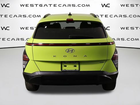 Used 2025 Hyundai Kona SEL AWD/4WD image 4