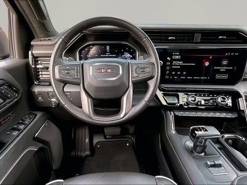 Used 2024 GMC Sierra 1500 AT4X image 8