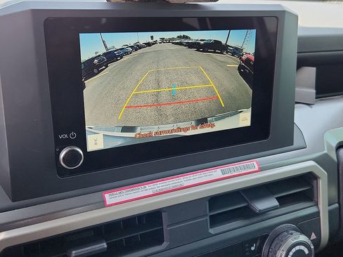 Used 2024 Toyota Tacoma TRD Sport image 12