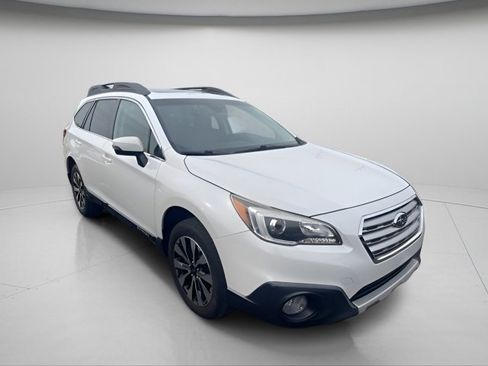 Used 2017 Subaru Outback 2.5i Limited image 5