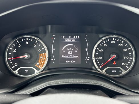 Used 2019 Jeep Renegade Sport image 19