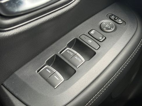 Used 2023 Honda HR-V EX-L image 25