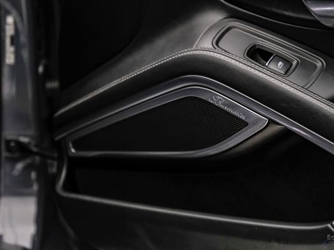 Used 2017 Porsche 911 Turbo S image 94