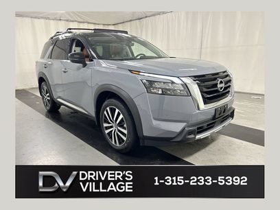Used 2025 Nissan Pathfinder Platinum w/ Cargo Package