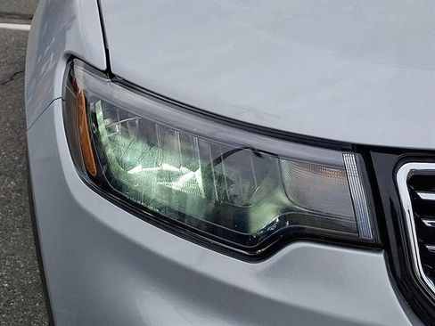 New 2026 Jeep Compass Limited image 6