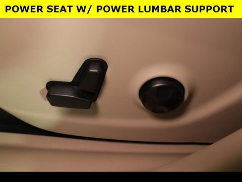 Used 2020 Jeep Cherokee Latitude w/ Cold Weather Group image 6