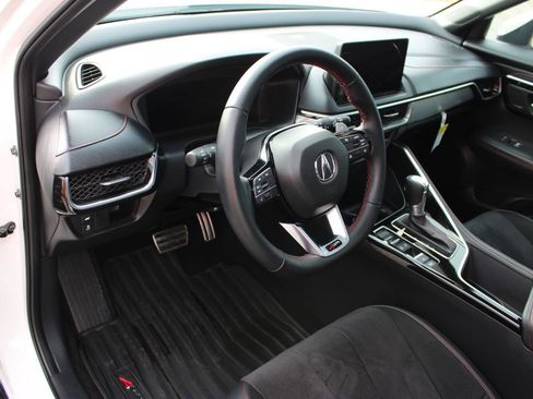 Used 2025 Acura ADX A-Spec image 43