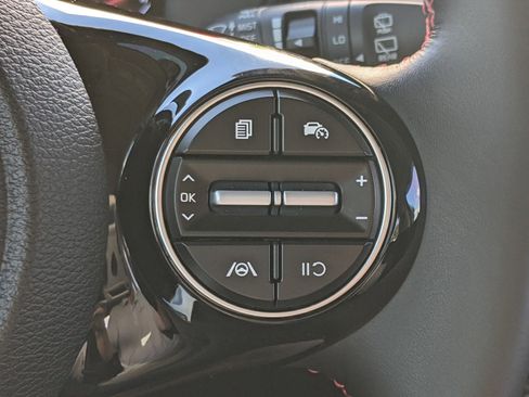 Certified 2025 Kia Soul GT-Line image 36