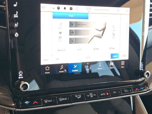 Used 2023 Jeep Wagoneer 2WD w/ Premium Group I image 18