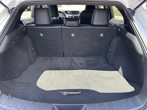 Used 2021 Lexus UX 200 w/ Accessory Package (Z2) FWD image 39