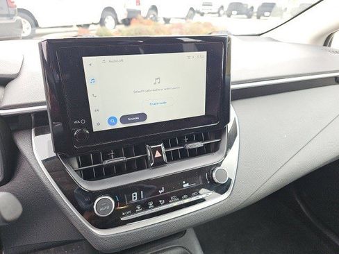 Used 2024 Toyota Corolla LE image 22