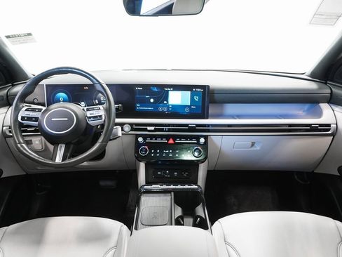 Used 2025 Hyundai Tucson Limited image 12