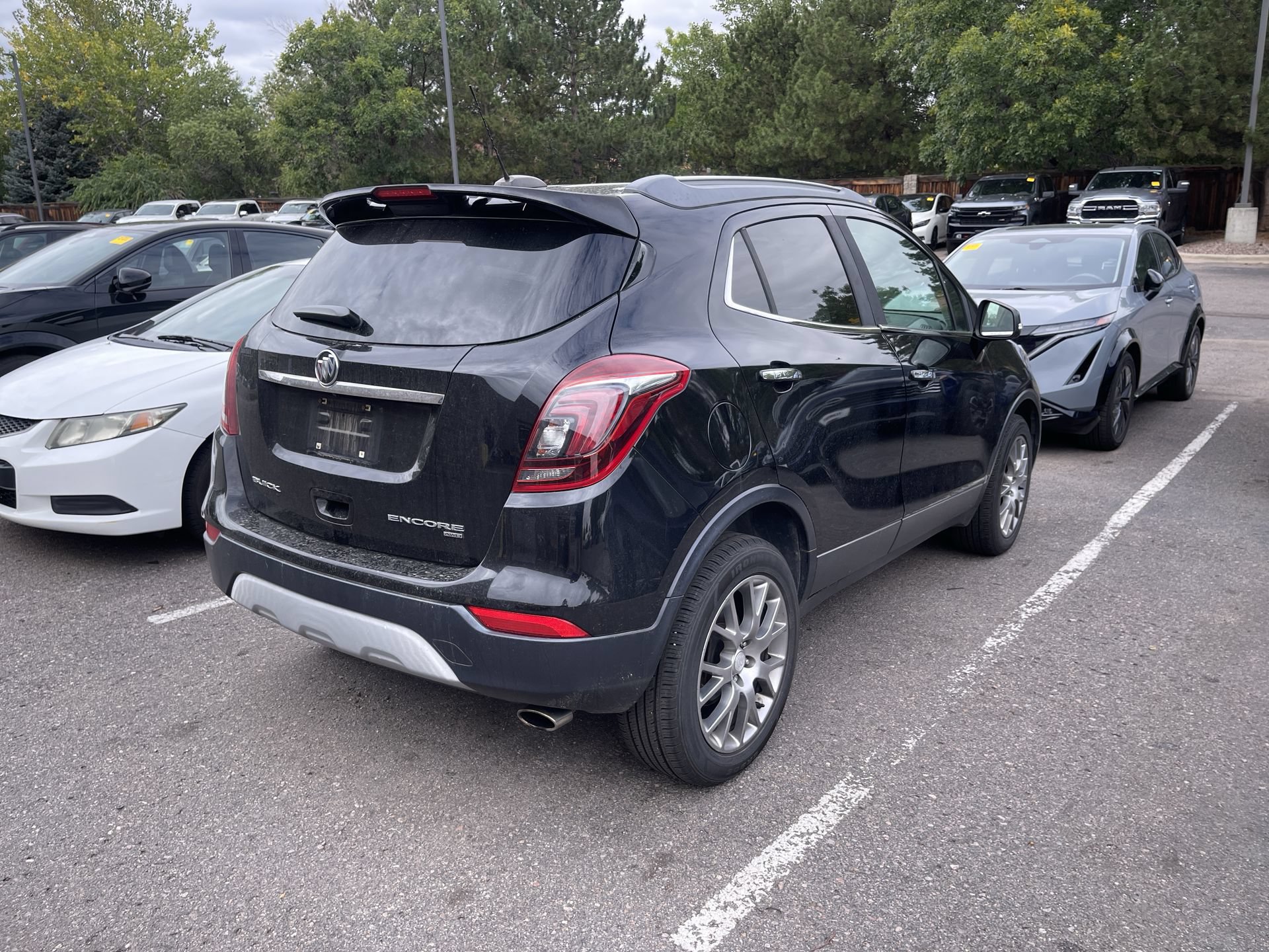 Used 2017 Buick Encore Sport Touring AWD/4WD image 2