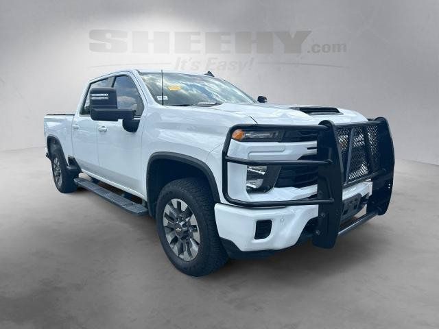Used 2025 Chevrolet Silverado 2500 Custom w/ Custom Value Package AWD/4WD image 2