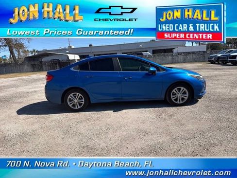 Used 2016 Chevrolet Cruze LT image 10