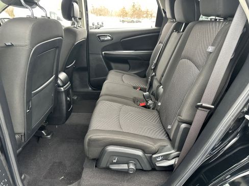 Used 2020 Dodge Journey SE w/ SE Popular Equipment Group image 29