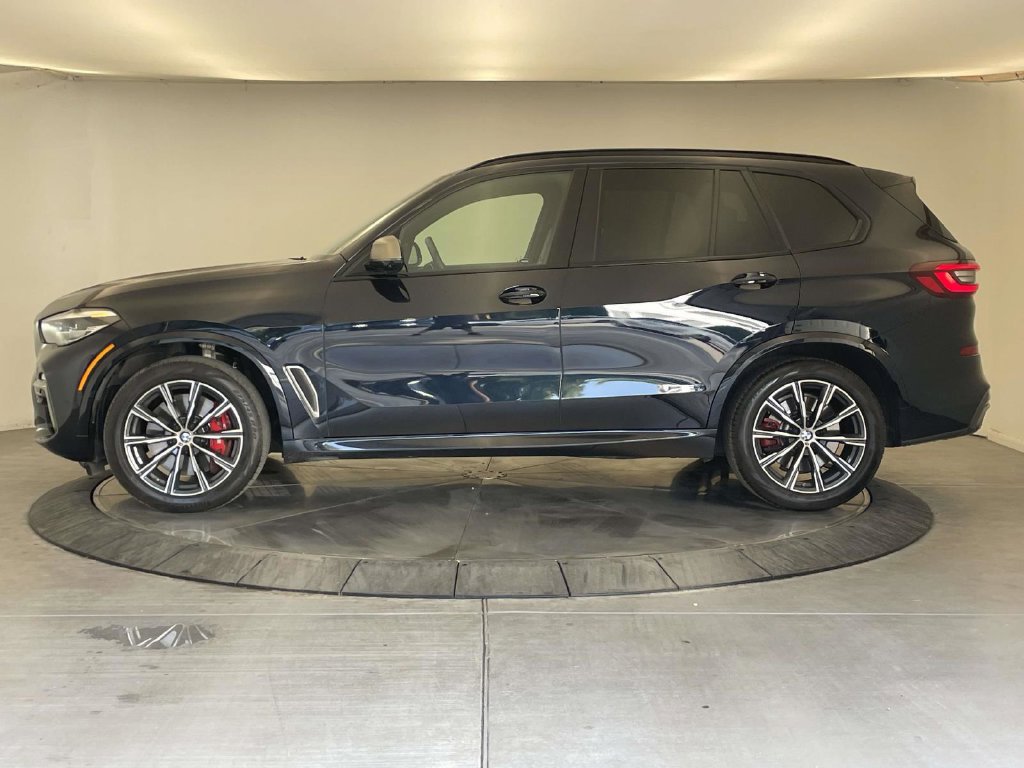 Used 2021 BMW X5 M50i AWD/4WD image 2