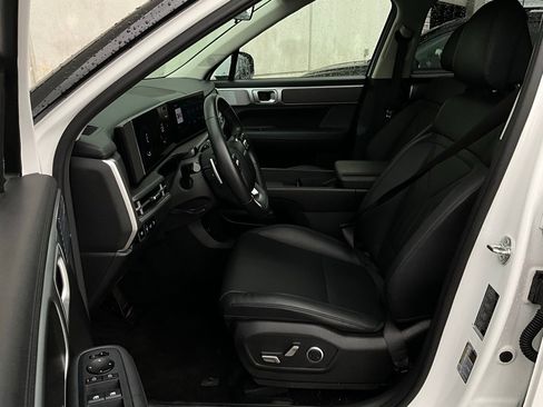 Used 2025 Hyundai Santa Fe SEL image 10