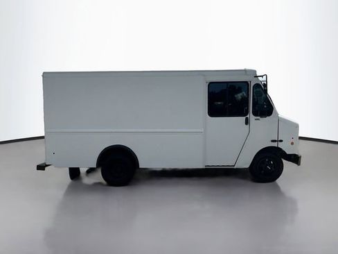 Used 2013 Ford E-350 and Econoline 350 Super Duty w/ Air Conditioning Prep Pkg RWD image 5