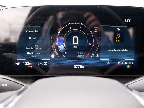 Used 2025 Chevrolet Equinox LT w/ Safety and Technology Package image 6