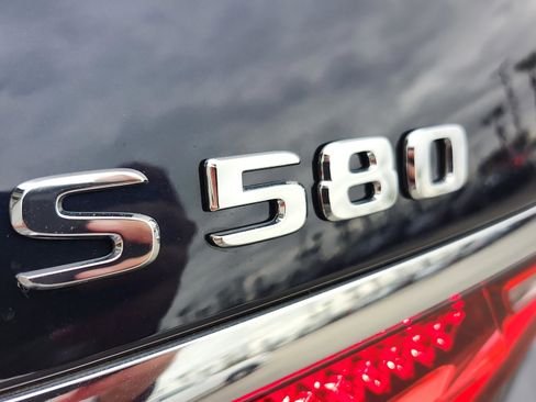 Certified 2023 Mercedes-Benz S 580 4MATIC Sedan image 14