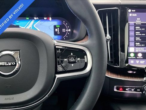Certified 2023 Volvo XC60 T8 Ultimate w/ Climate Package AWD/4WD image 24