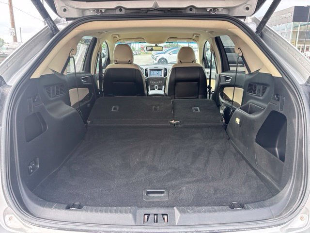 Used 2016 Ford Edge SEL w/ Equipment Group 201A AWD/4WD image 48